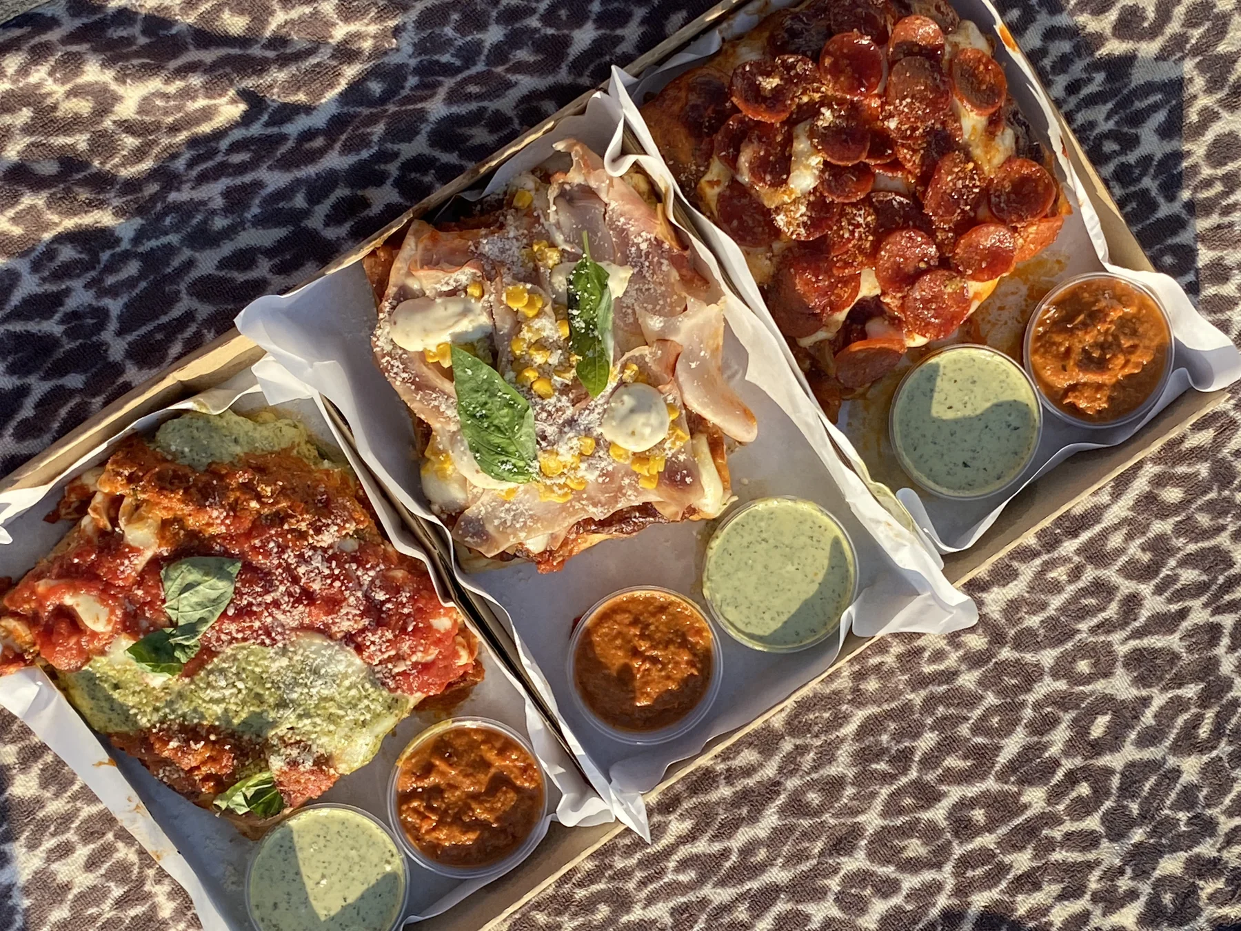 Pizza Yolo — Pizza